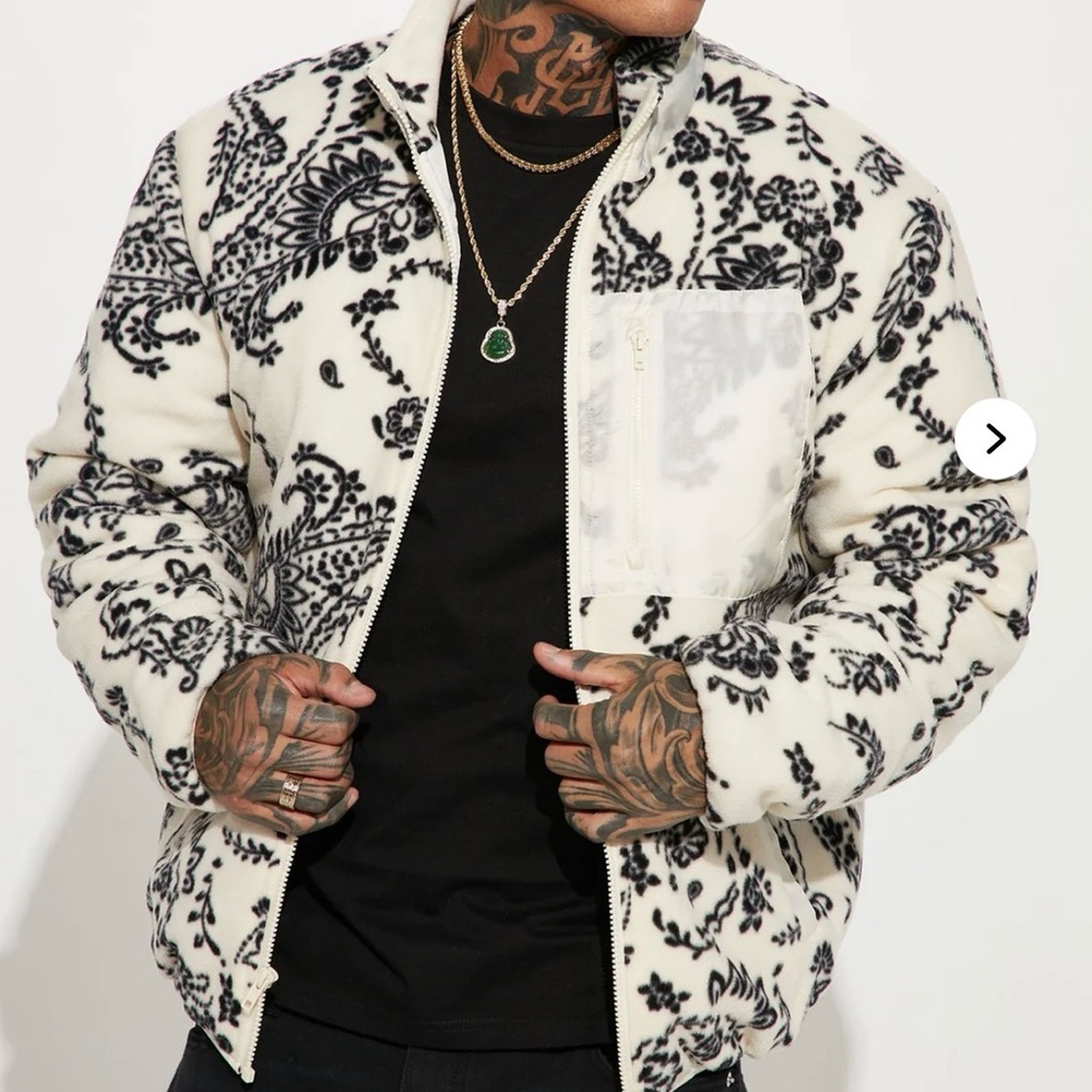 Fashion Nova Black and White Floral Puffer Jacket